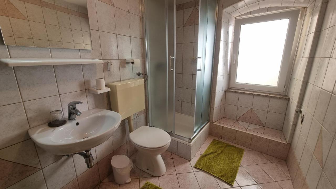 Apartment Igor With Balcony And Sea View Башка Экстерьер фото